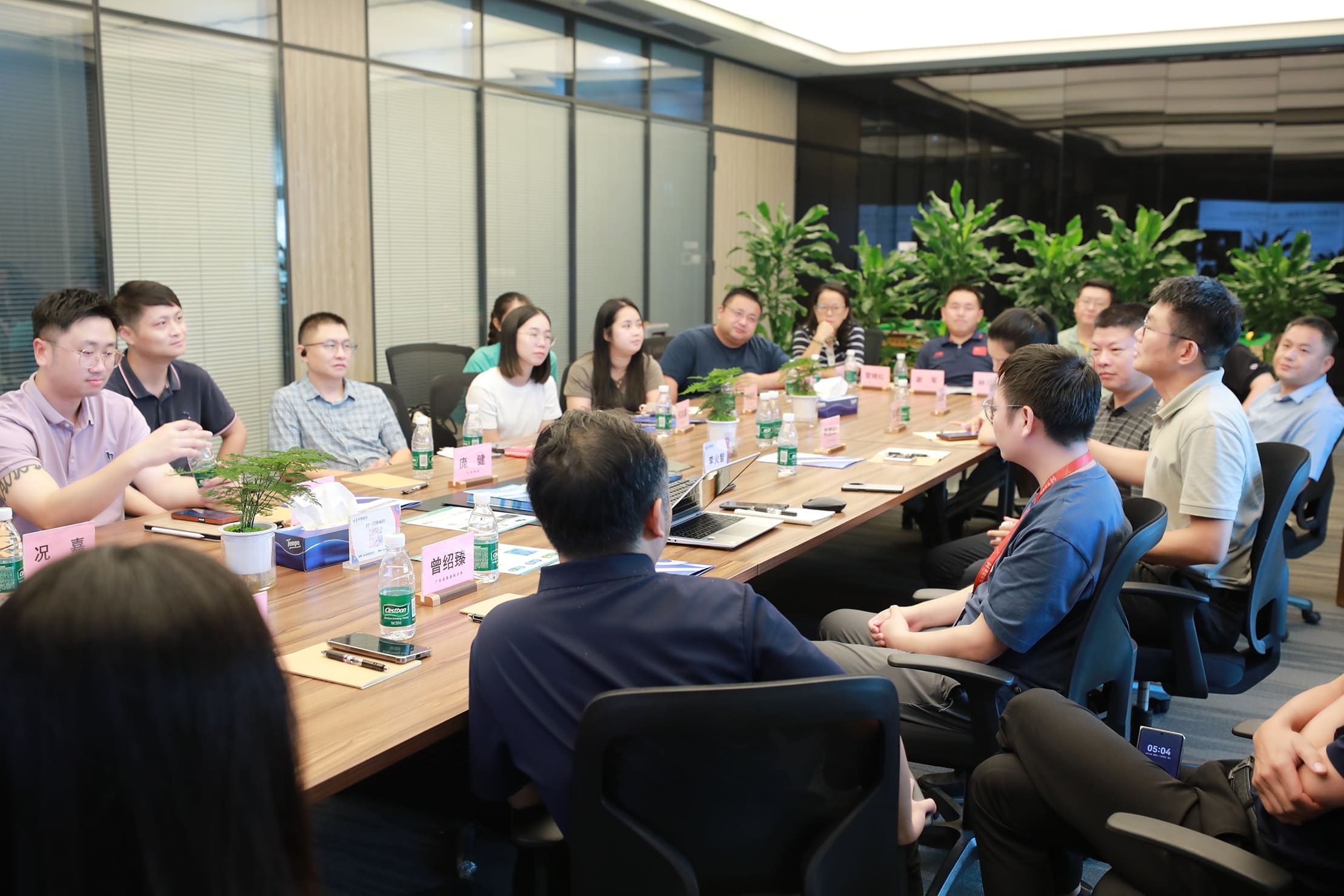 省工信厅清华班17家企业高管到访华微软件 省工信厅清华班17家企业高管到访华微软件